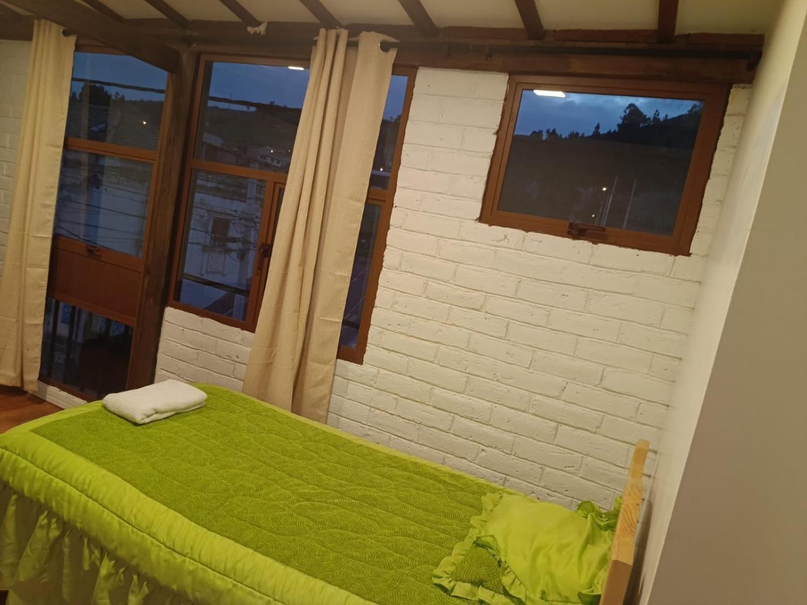 Chuza Longa Home Guamote Exteriér fotografie